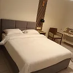 דירה Urban Mountain House *