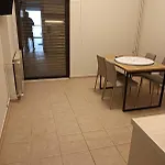 Urban Mountain House Apartment