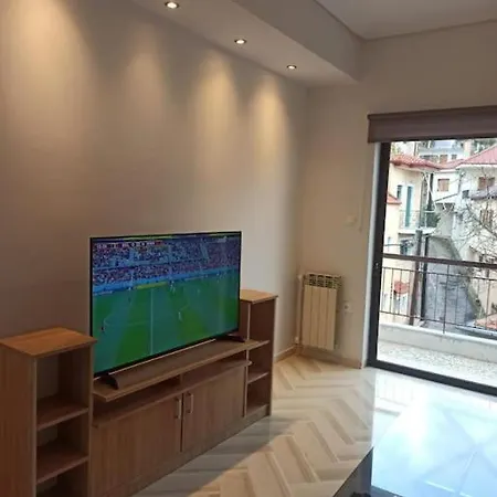 Urban Mountain House Apartment *