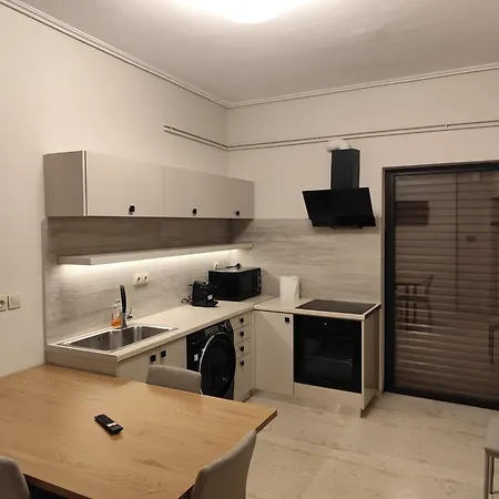 Urban Mountain House Apartman