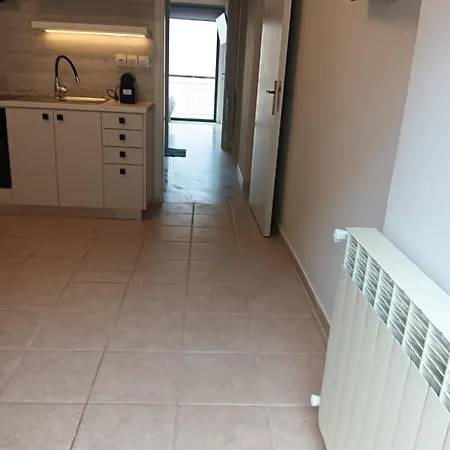 Apartman Urban Mountain House Karpeníszi